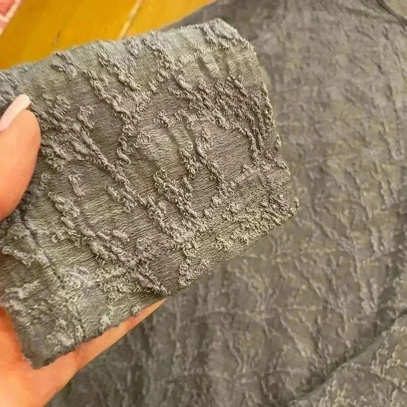 Vince Jacquard Women's Wool Blend Long Sleeve Lace Textured Sheer Gray large - Picture 5 of 9